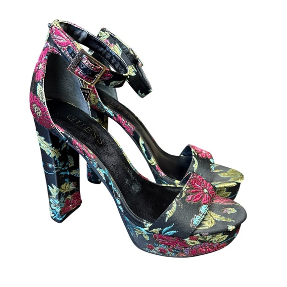 Guess Black Floral Embroidered Women’s Platform Heels - Size 7M - Picture 1 of 9